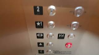 Action hydraulic elevator #3 at Room and Board Paramus Design Center, Paramus, NJ