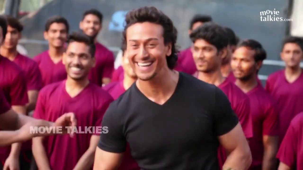 Tiger Shroffs Amazing Dance Stunt Hd Youtube 