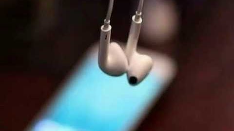 Thumbnail of صدمة غيابك ..غناء عبدالعزيزالمعنى