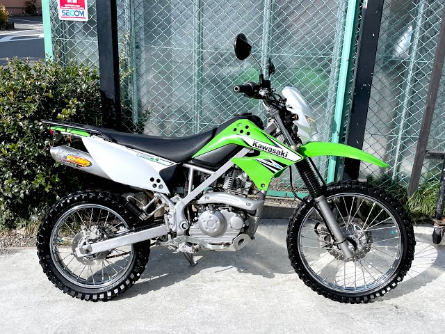 スリップオンマフラー異形サイレンサーソリッドKLX125マフラー