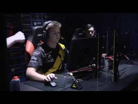 Kjaerbye 1v4 with deagle vs NaVi