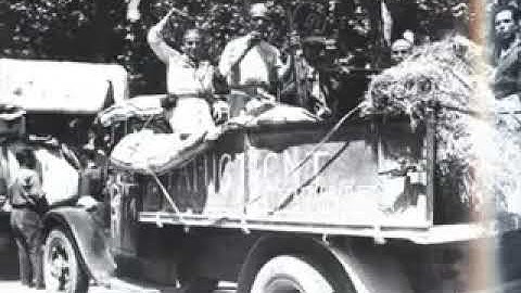 Thumbnail of A la Huelga - Rolando Alarcón