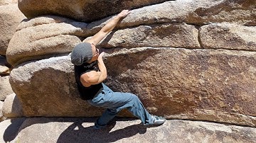 Gunsmoke Traverse - Joshua Tree Bouldering