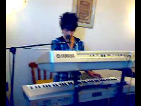 Elham Singing HARGEZ HARGEZ