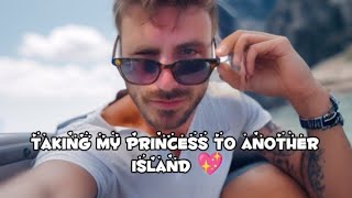 Royal Retreat: Hauser Whisks His Princess Away to a Magical Maldivian Island Adventure! 🏝️💖👑