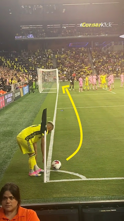 Why is it so difficult to score from a corner kick? 🤔🤔