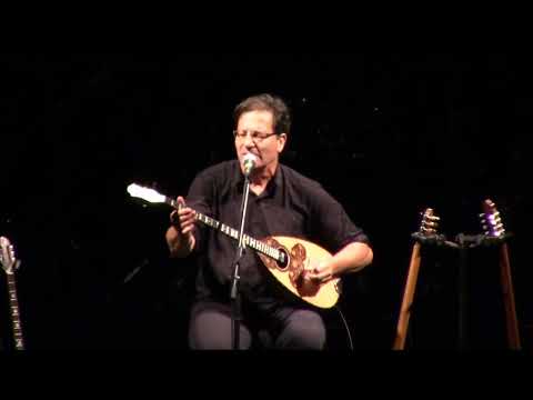 Θανάσης Παπακωνσταντίνου -