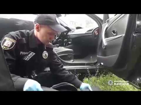 У Києві затримали групу «квартирників», які при спробі втечі скоїли наїзд на поліцейського