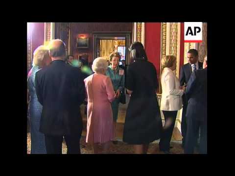 Michelle Obama charms Queen into straying from protocol