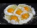 Вылейте яйца в горячую сковороду с водой и они мгновенно станут деликатесом!