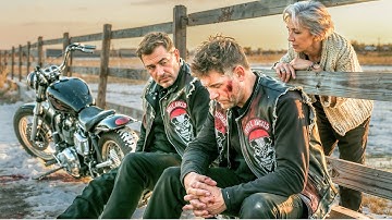 Elderly Lady Stumbled on Two Frozen Hell’s Angels Riders — Her Reaction Stunned the Town.