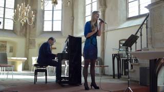 Beauty and the beast - A change in me (Yvonne Beunders)
