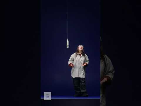 Billie singing WILDFLOWER