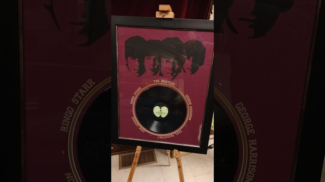 Альбом THE BEATLES "Abbey Road"! 🪲 