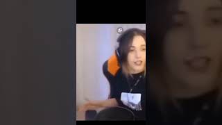 Pqueen Reis Ayak Gösteriyo