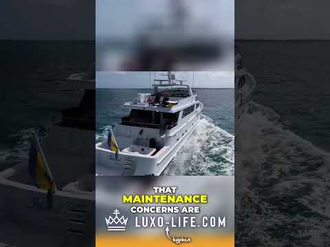 Luxury Yacht 98ft