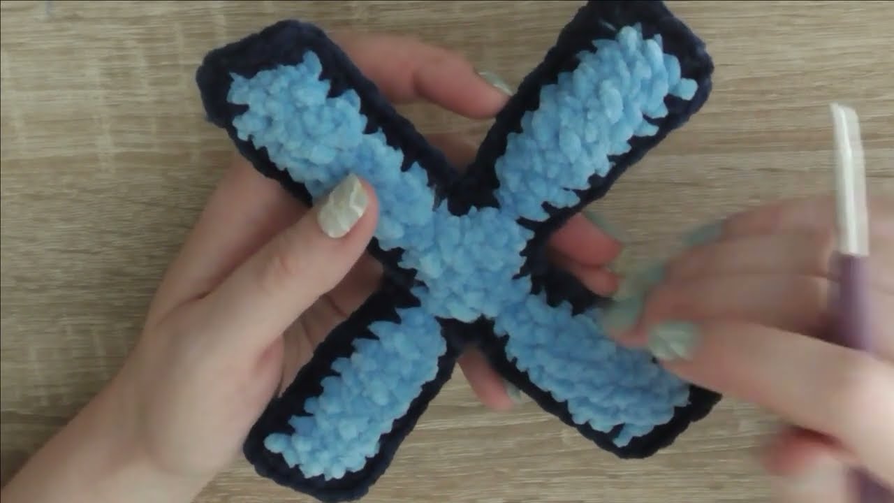 Buchstaben ,,X,, häkeln