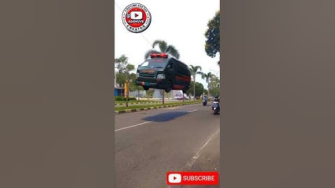 Truk oleng bus telolet berubah bentuk jadi robot #ai #adoyuyee #robot #transformers