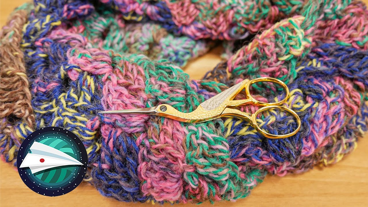 Crochet | C2C Pattern Triangle Scarf | Crochet a Colorful Winter