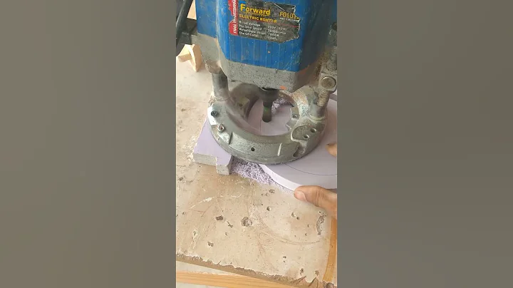 DIY Tool Tips and Hacks with Woodworking Router Guide jig #shorts #woodworking #wood