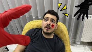 Eyvah Kirmizi El Umutu Bayiltti