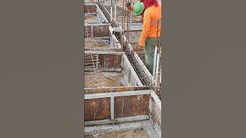Technical straighten beam formwork before casting concrete