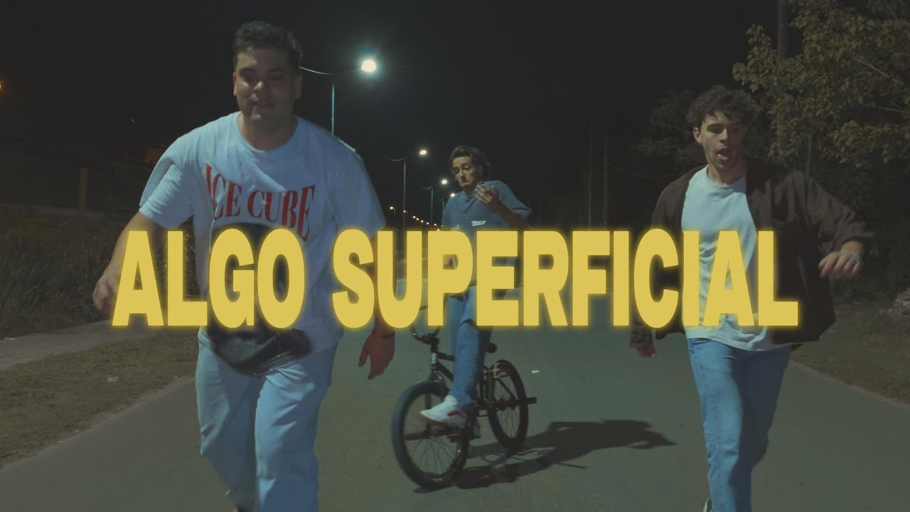 Παρακολούθηση SIN DATOS - ALGO SUPERFICIAL (Lyric Video) στο YouTube