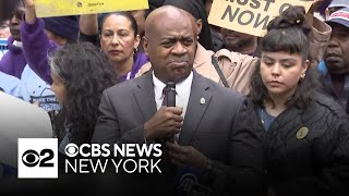 Newark mayor appears in court for hearing on ICE arrest