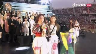 Newjeans won Rookie of the year at 37th Golden disk awards 2023 #kpop