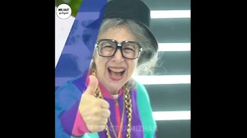 Centre Fruit ல பஞ்சு மிட்டாய் செய்ய முடியுமா 🤔😍  | Cotton Candy Vs Centre Fruit Experiment | #shorts