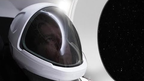 Elon Musk unveils SpaceX