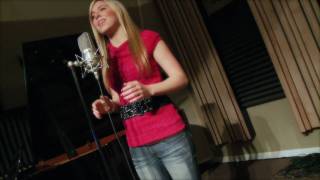 Michelle Moyer singing "Mama's Song" (Carrie Underwood cover)