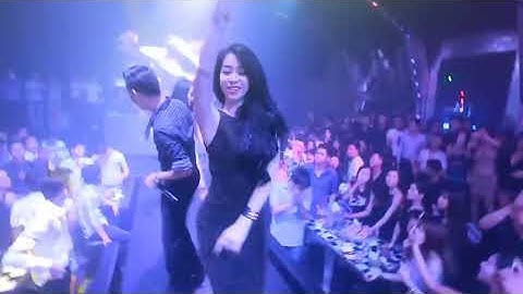 Cuộc Thi 4 Cơ Trưởng Xuất Sắc Par 1 - Gái Xinh Quẩy Trong Bar