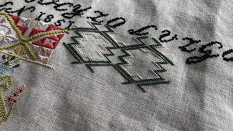 Jan Hicks Creates - Cross Stitch with Me - Luz Gon...
