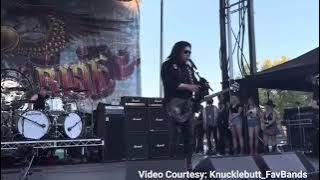 Gene Simmons Breaks Down During Ace Frehley Tribute
