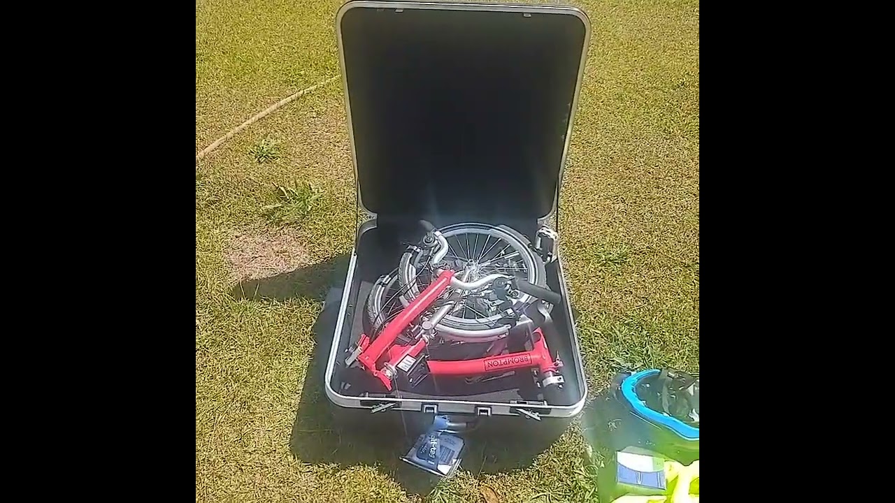 Pack a Brompton in 60 Seconds