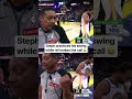 Steph working on his game during Bill Kennedy’s call 🏌️‍♂️