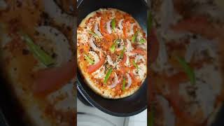 पिज्जा बनाने का आसान तरीका | Pizza Without cheese, Pizza Recipe #shorts #fullscreenvideo