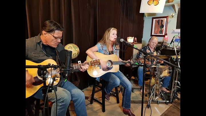 Touring Texas Songwriters - Sarah Pierce