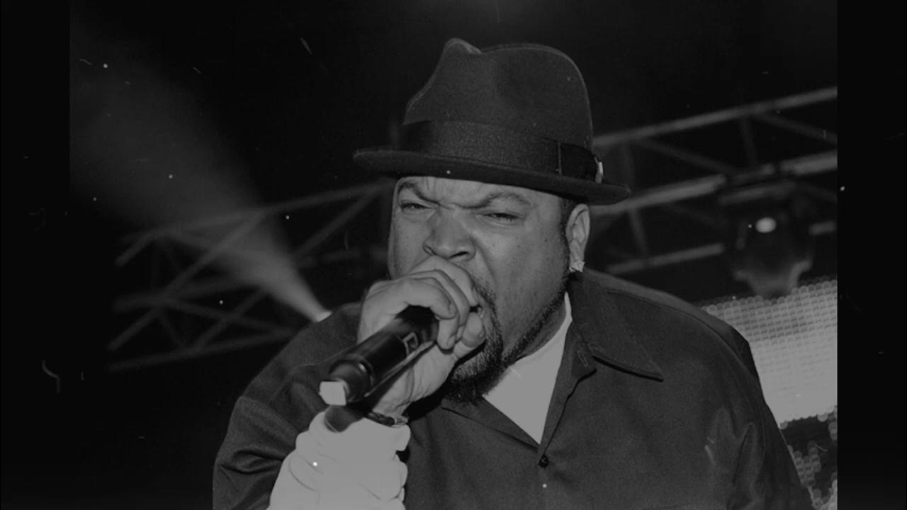 Ice cube freestyle whoa. Ice cube 1990. ice cube 1993. ice cube 90s. ice cube 2025.