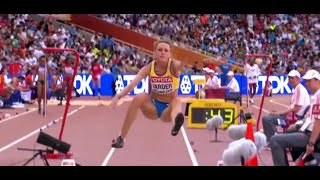 20 Female Athletes OOPS Moments on Field | 20 Embarrassing Moments in Sports History