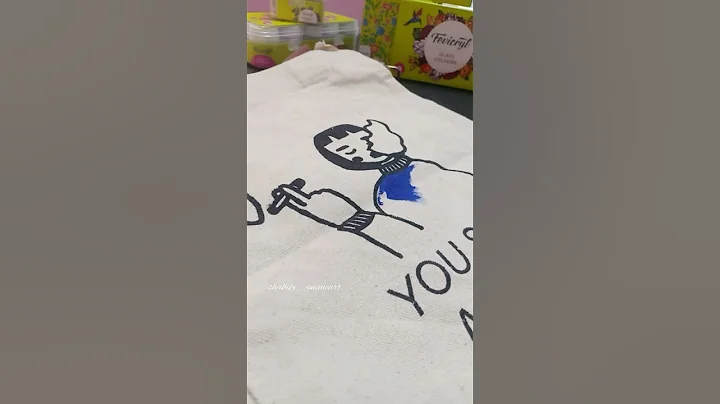 🎨 Painting my Tote canvas bag || Intsa reel style #shorts #watercolor #totebag