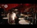 Capture de la vidéo Them Crooked Vultures @ Bbc Radio 1 - New Fang