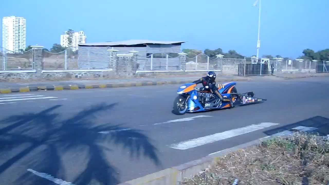 INSANELY fast Gulf Racing Top Fuel Motorcycle in action in Mumbai ...