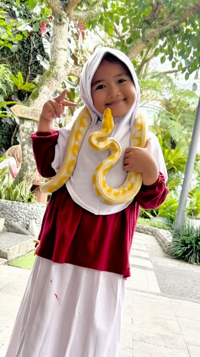 Watch out, Hamidah is a snake!! #shorts #funny #drama