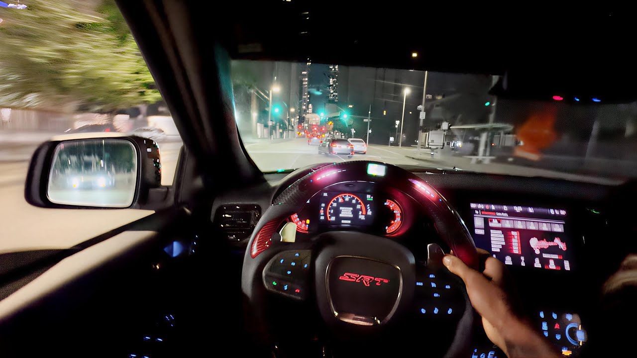 Поздно ночью Hellcat Durango с цифровым рулём! *Пошло не так*