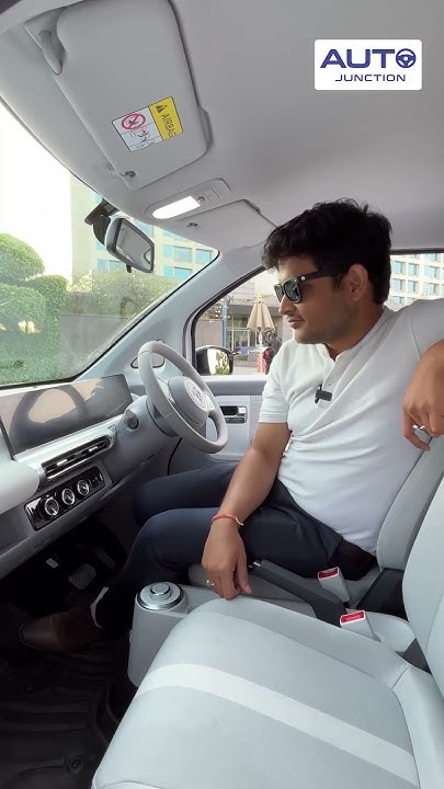 MG Comet EV Mein Hinglish Voice Command Feature Launch Ho Gaya Hai tap-to-translate-english-to-hindi-translation-on-mobile