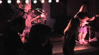 Man In The Box (Alice In Chains) - 60 Cycle Hum
