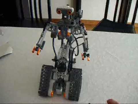 This LEGO Johnny 5 robot can drive around, aim and shoot!