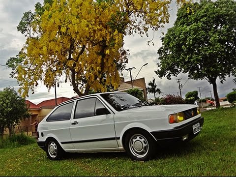 Gol quadrado branco rebaixado com roda originais